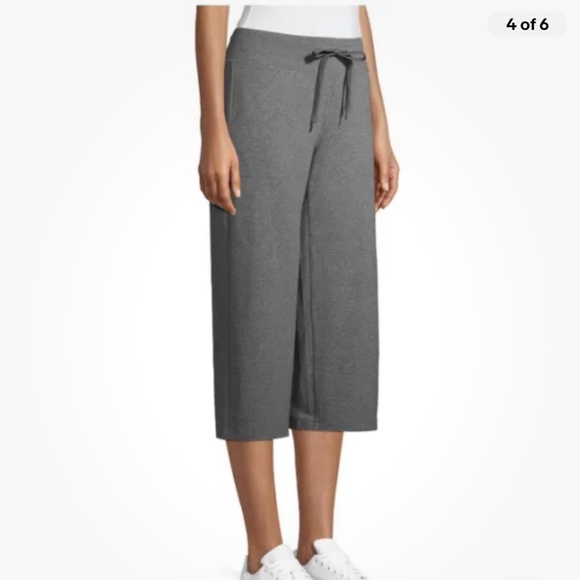 Athletic Works Women’s Heather Gray Athleisure Relaxed Fit Capris XXL/20 NEW - Picture 4 of 6